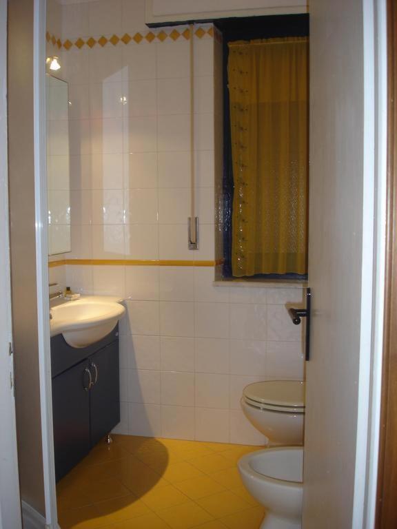مونتيروسّو ال ماري Miramar Cosy Apartment المظهر الخارجي الصورة