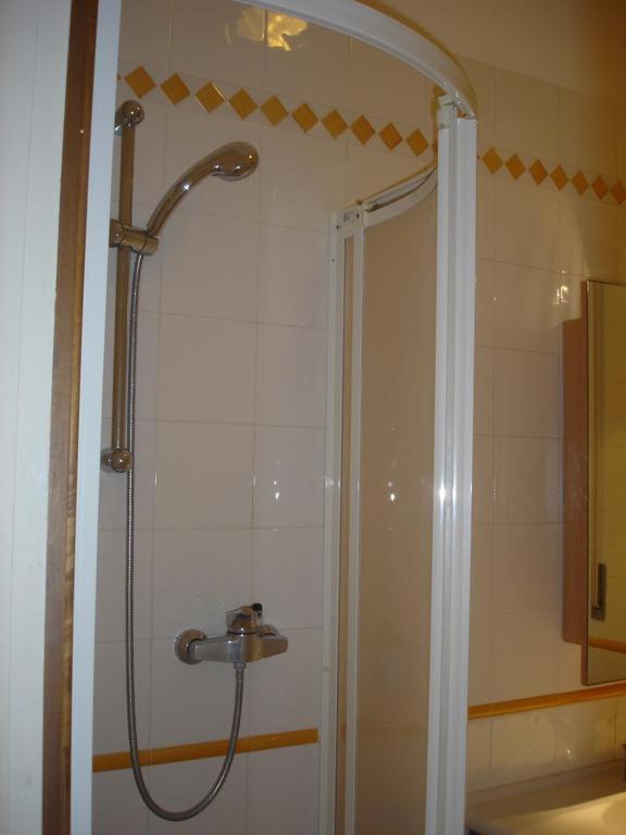 مونتيروسّو ال ماري Miramar Cosy Apartment المظهر الخارجي الصورة